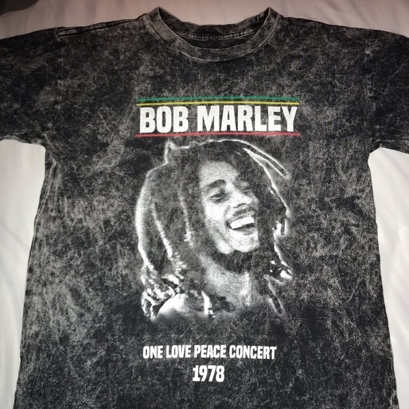 Tops - Bob Marley shirt